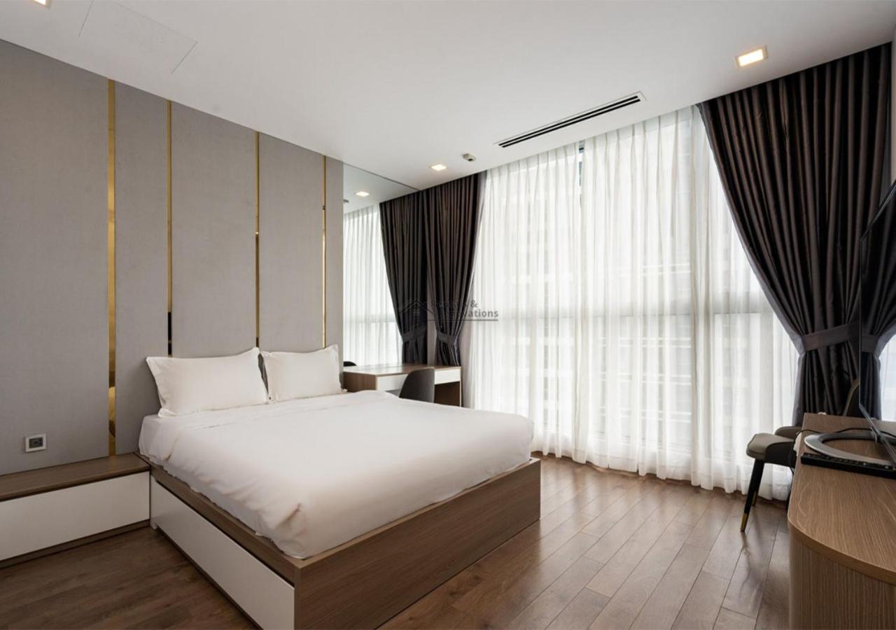הו צ'י מין סיטי The Vinhomes Central Park Apartments - The Buildings Surrounding Landmark 81 מראה חיצוני תמונה