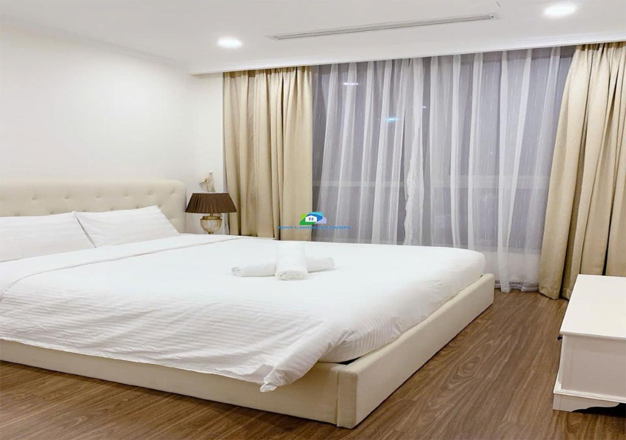הו צ'י מין סיטי The Vinhomes Central Park Apartments - The Buildings Surrounding Landmark 81 מראה חיצוני תמונה