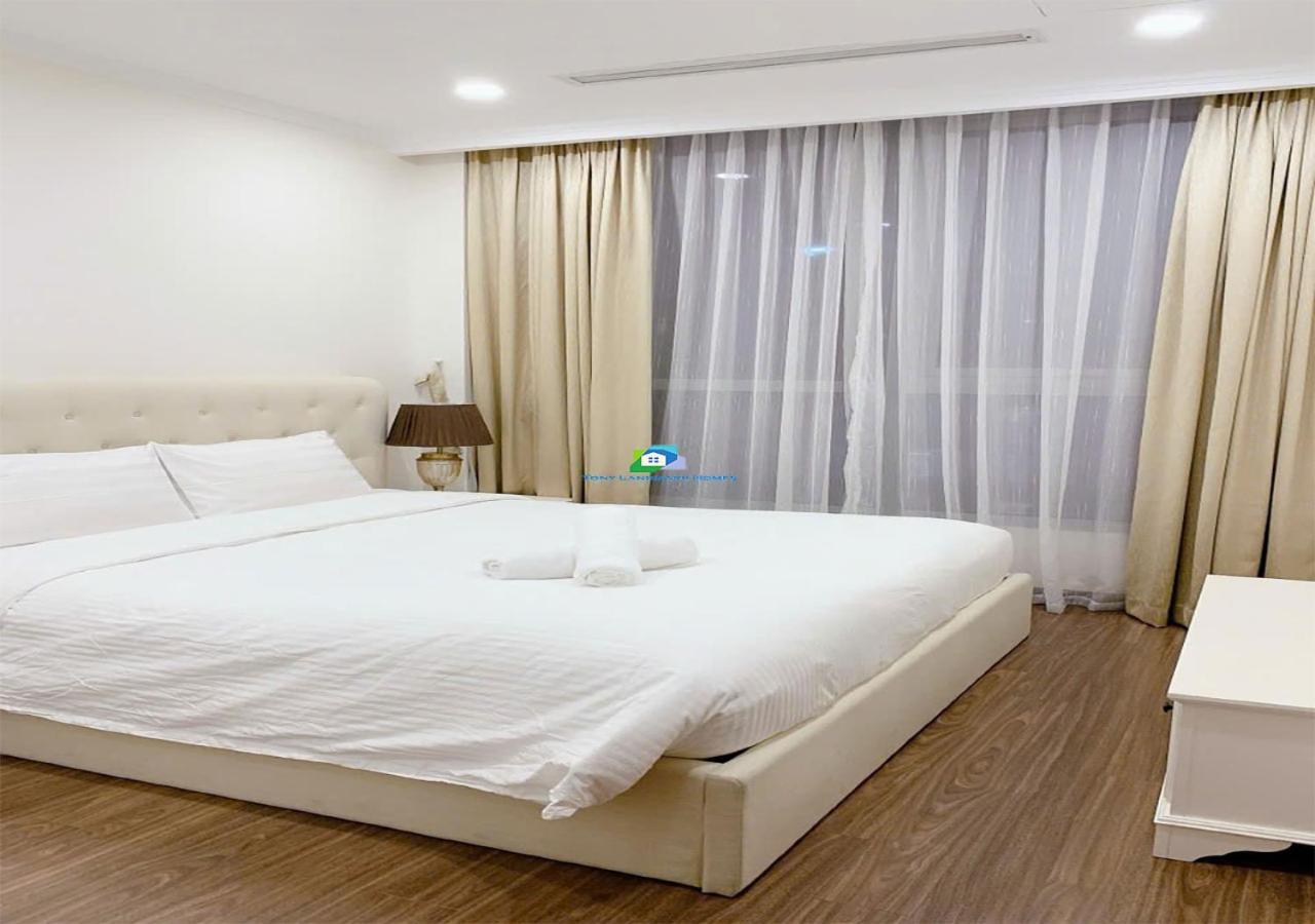 הו צ'י מין סיטי The Vinhomes Central Park Apartments - The Buildings Surrounding Landmark 81 מראה חיצוני תמונה